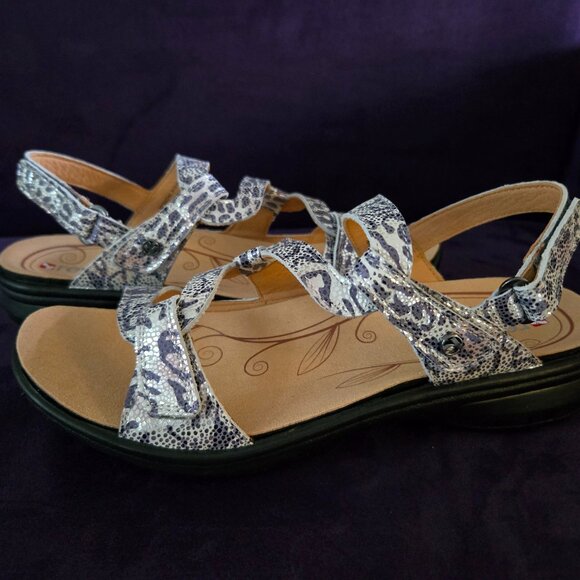 Women’s Revere Miami Silver Safari Sling-Back Sandals Sz 7 - Picture 1 of 6